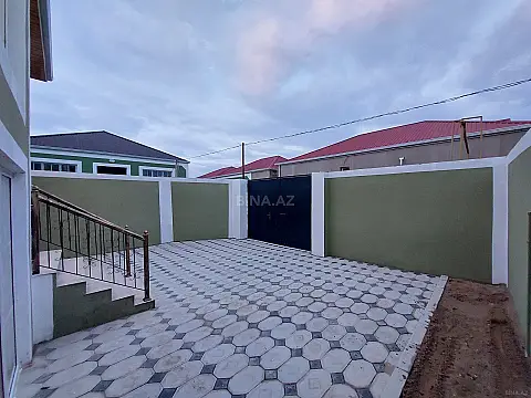 Satılır 4 otaqlı həyət evi 220 m²
