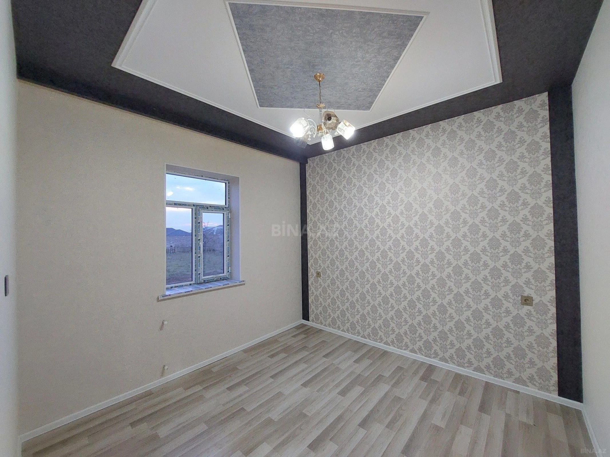 Satılır 4 otaqlı həyət evi 220 m²