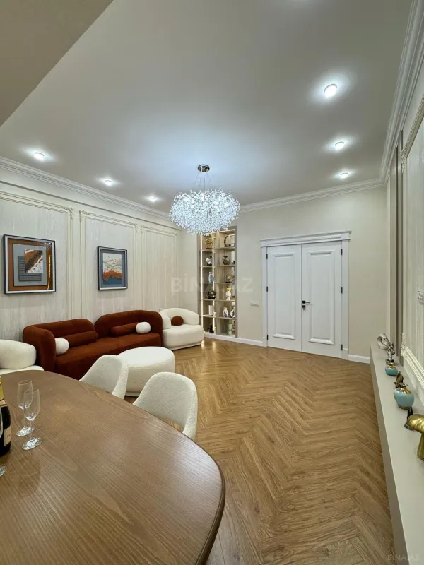 Satılır 3 otaqlı mənzil 125 m²