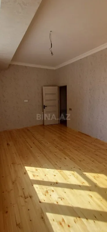 Satılır 2 otaqlı mənzil 76 m²