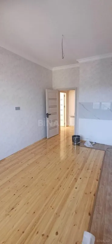 Satılır 2 otaqlı mənzil 76 m²