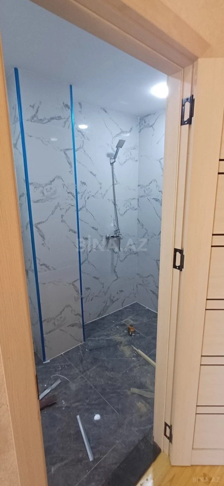 Satılır 2 otaqlı mənzil 76 m²