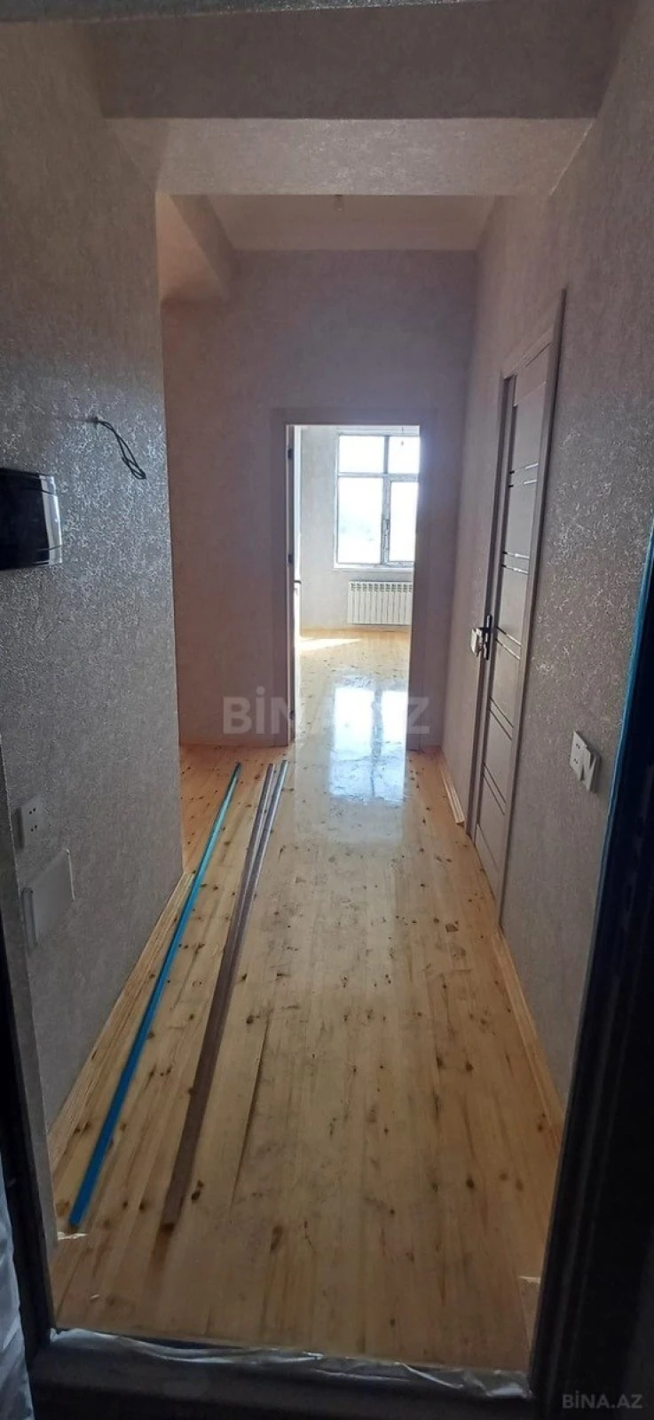 Satılır 2 otaqlı mənzil 76 m²