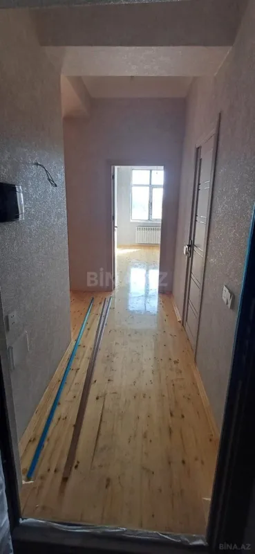 Satılır 2 otaqlı mənzil 76 m²