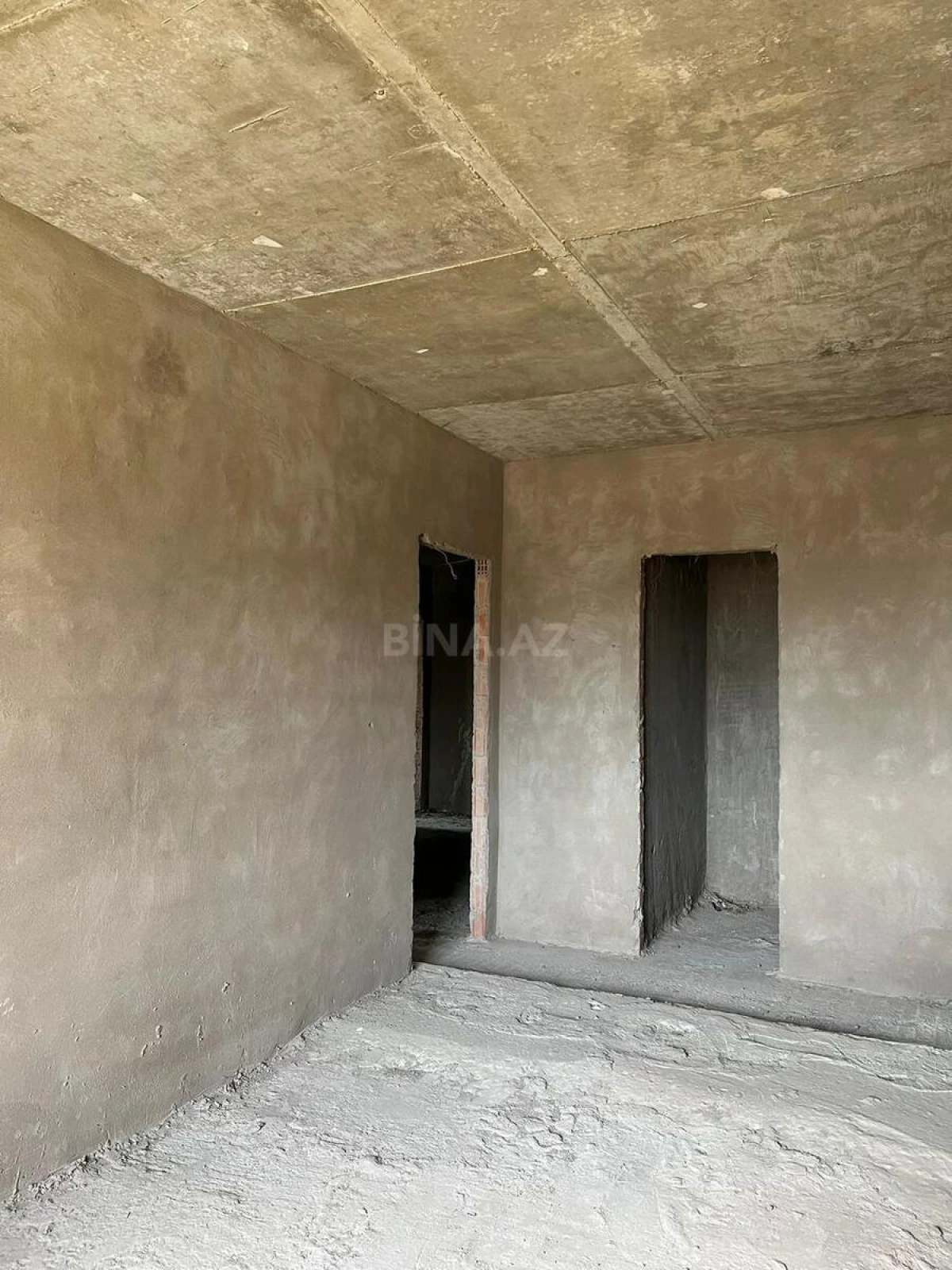 Satılır 4 otaqlı mənzil 168.5 m²