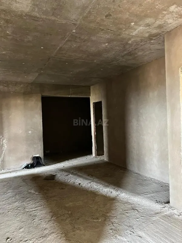 Satılır 4 otaqlı mənzil 168.5 m²