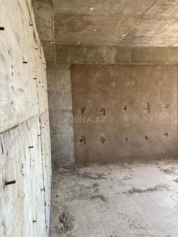 Satılır 4 otaqlı mənzil 168.5 m²