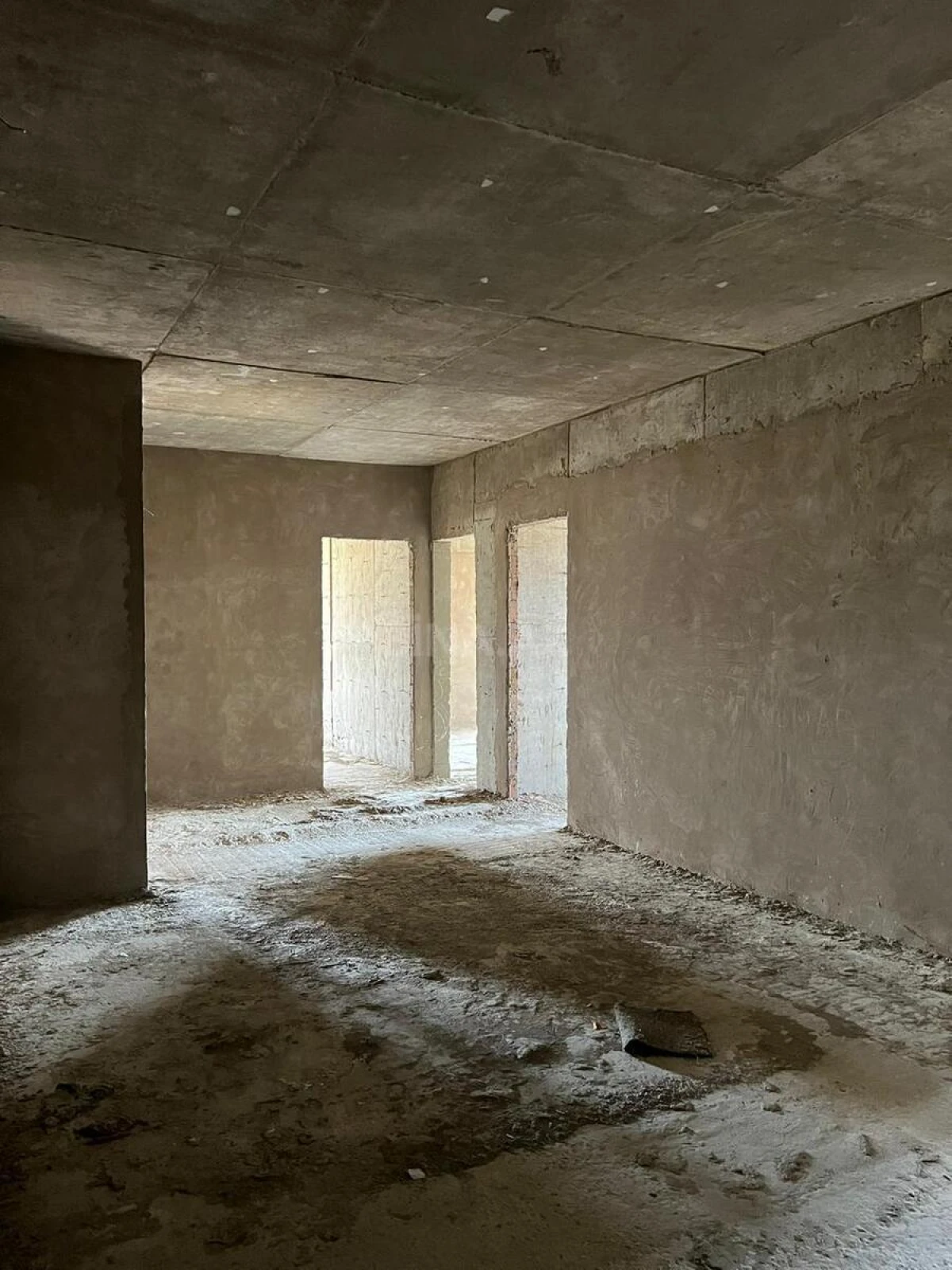 Satılır 4 otaqlı mənzil 168.5 m²