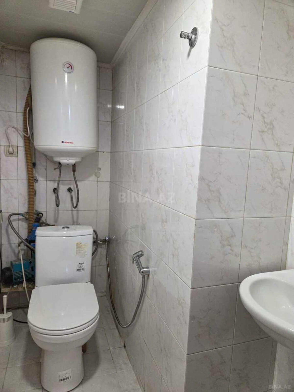 Kirayə verilir 2 otaqlı mənzil 66 m²