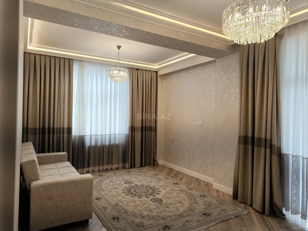Kirayə verilir 2 otaqlı mənzil 75 m²