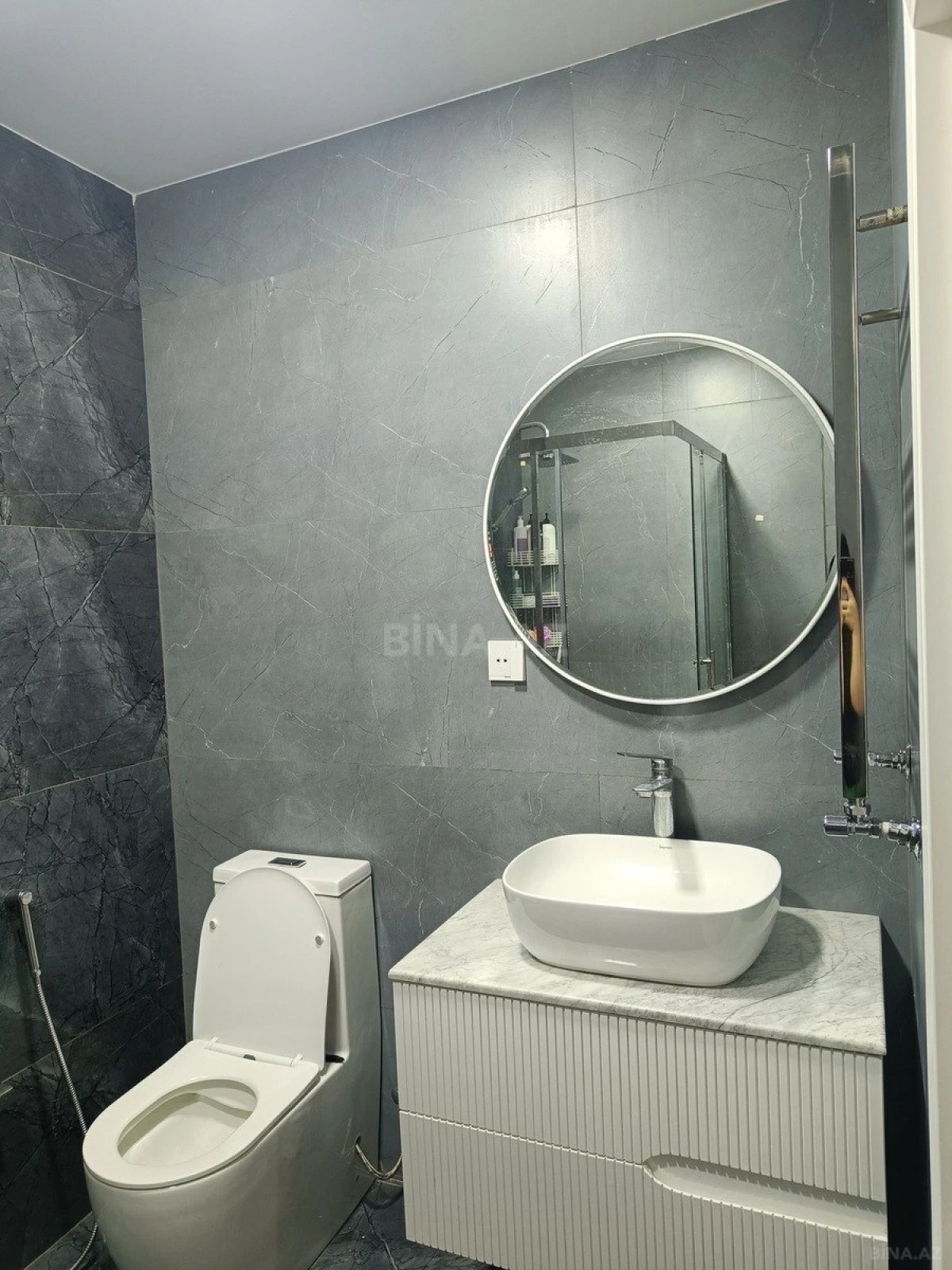 Kirayə verilir 2 otaqlı mənzil 75 m²