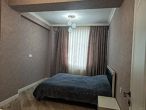 Kirayə verilir 2 otaqlı mənzil 75 m²
