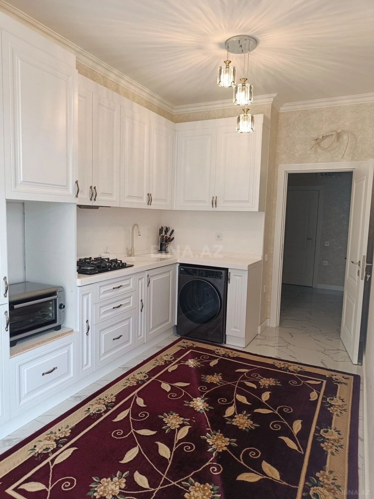 Kirayə verilir 2 otaqlı mənzil 75 m²