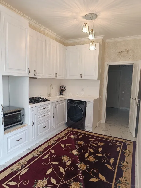 Kirayə verilir 2 otaqlı mənzil 75 m²