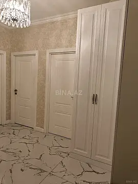 Kirayə verilir 2 otaqlı mənzil 75 m²