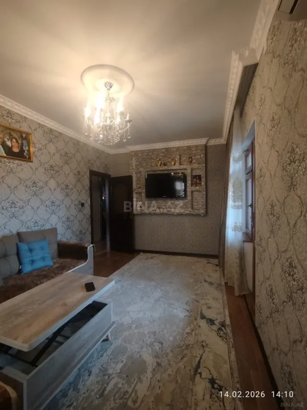 Satılır 4 otaqlı mənzil 100 m²