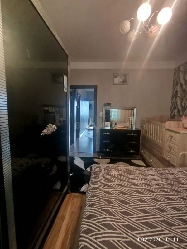 Satılır 4 otaqlı mənzil 100 m²