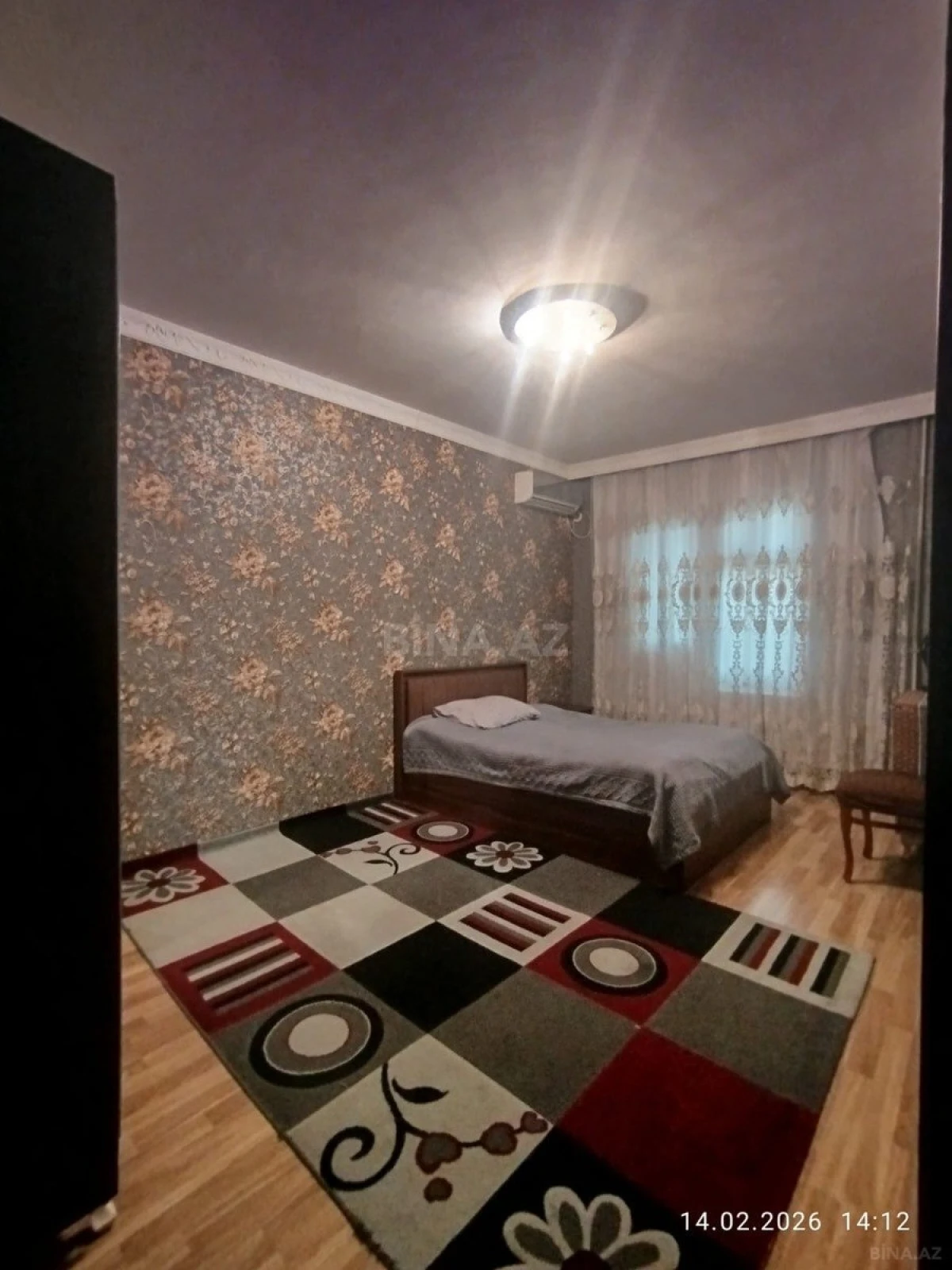 Satılır 4 otaqlı mənzil 100 m²