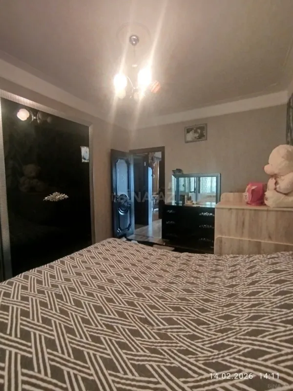 Satılır 4 otaqlı mənzil 100 m²