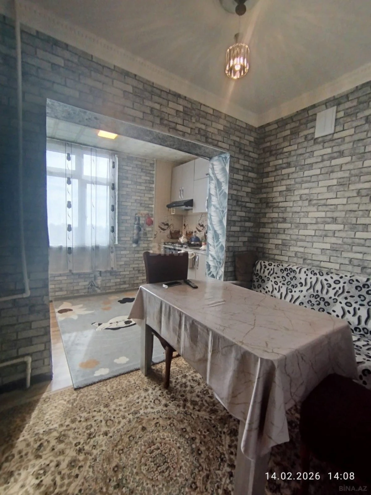 Satılır 4 otaqlı mənzil 100 m²