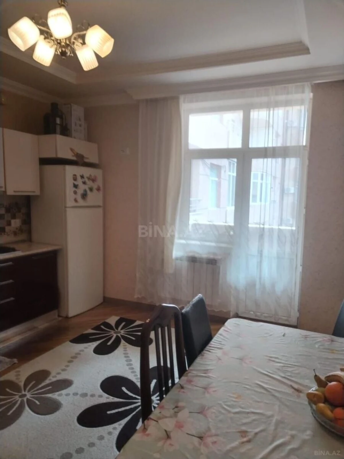 Satılır 4 otaqlı mənzil 140 m²