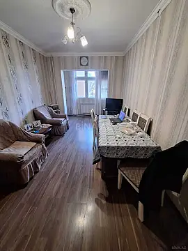 Satılır 3 otaqlı mənzil 90 m² — Bakı, 8-ci mikrorayon 3 otaq 90.00 m²