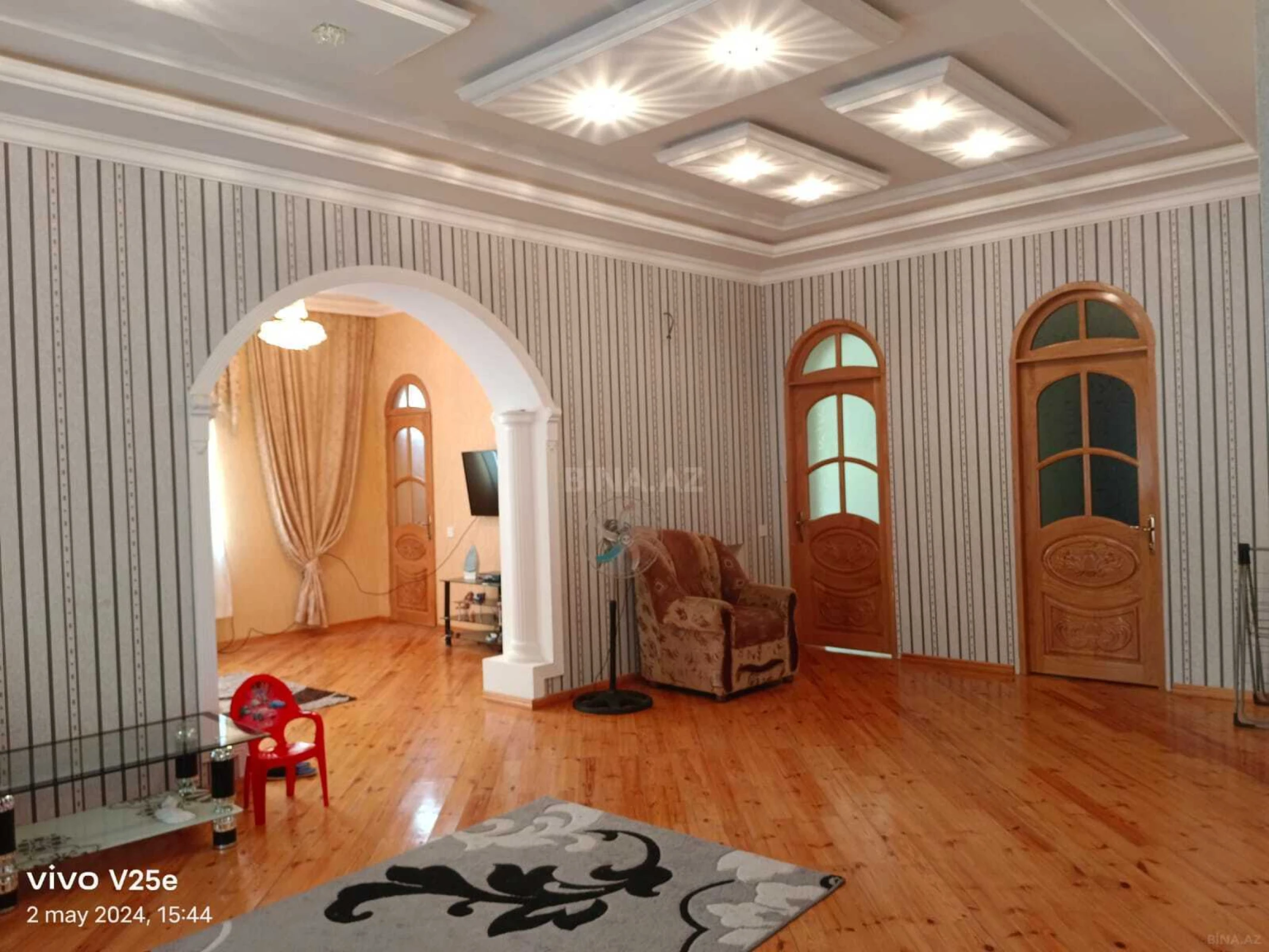 Satılır 7 otaqlı həyət evi 280 m²