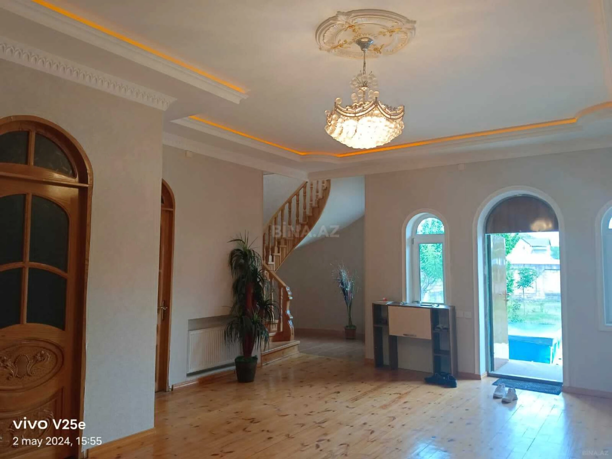 Satılır 7 otaqlı həyət evi 280 m²