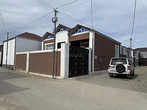 Satılır 3 otaqlı həyət evi 100 m² — Bakı 3 otaq 100.00 m²