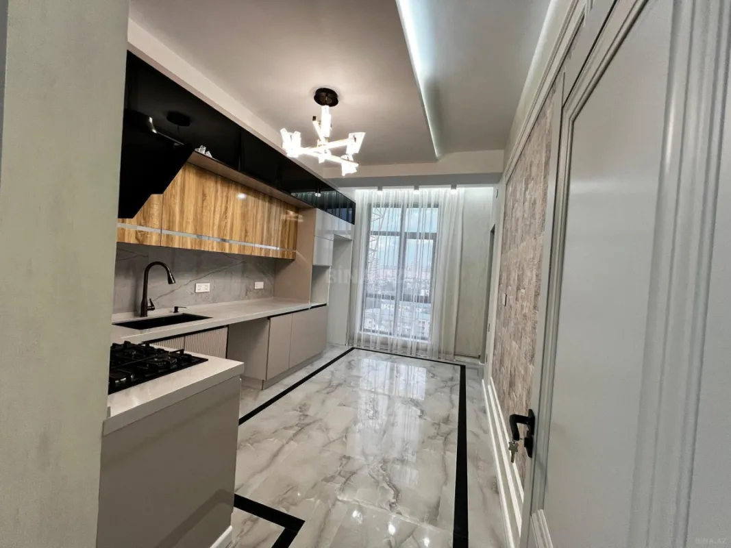 Satılır 2 otaqlı mənzil 77 m²