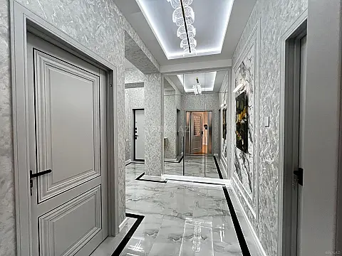 Satılır 2 otaqlı mənzil 77 m²