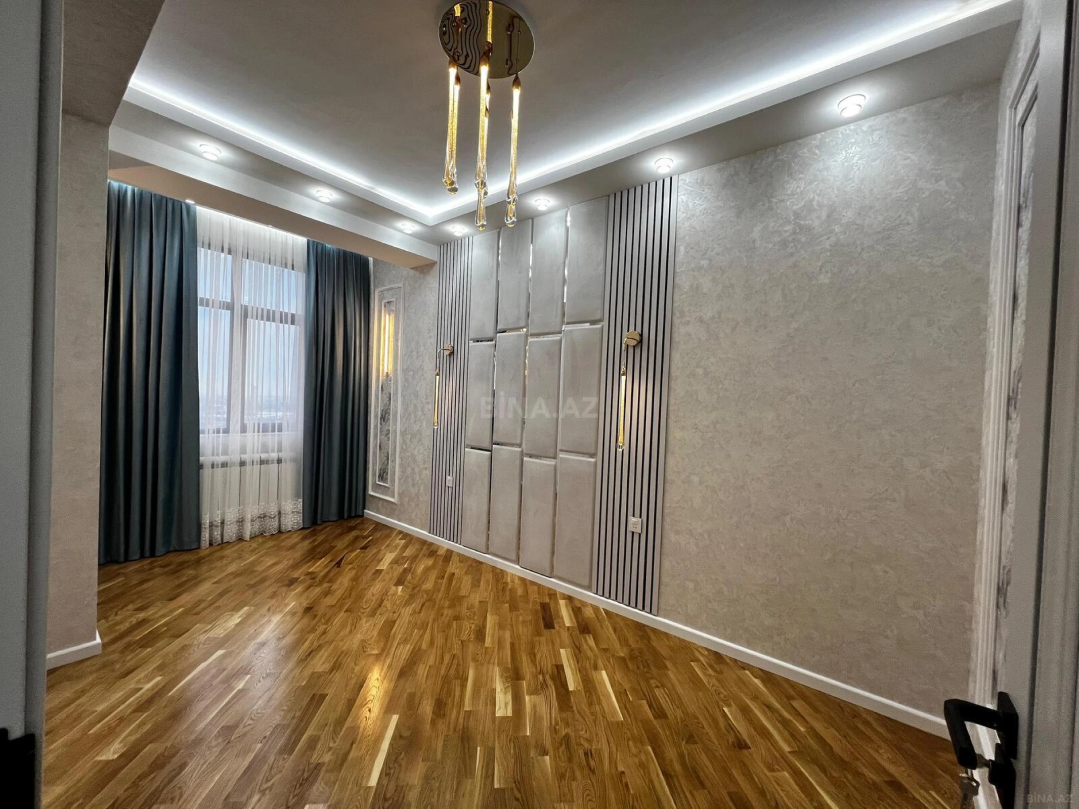 Satılır 2 otaqlı mənzil 77 m²
