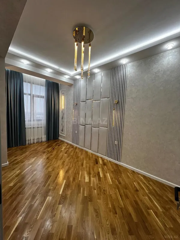 Satılır 2 otaqlı mənzil 77 m²