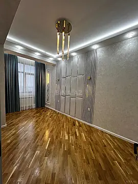 Satılır 2 otaqlı mənzil 77 m²