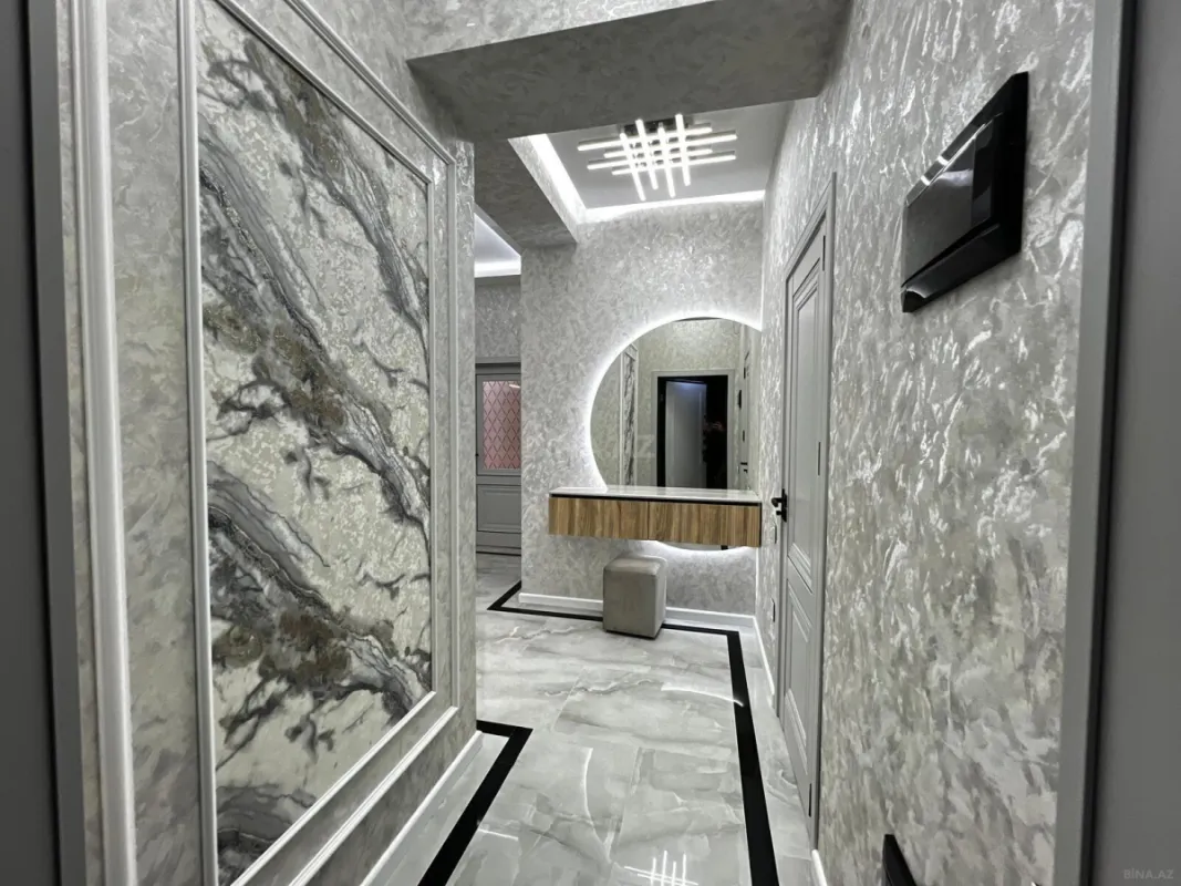 Satılır 2 otaqlı mənzil 77 m²