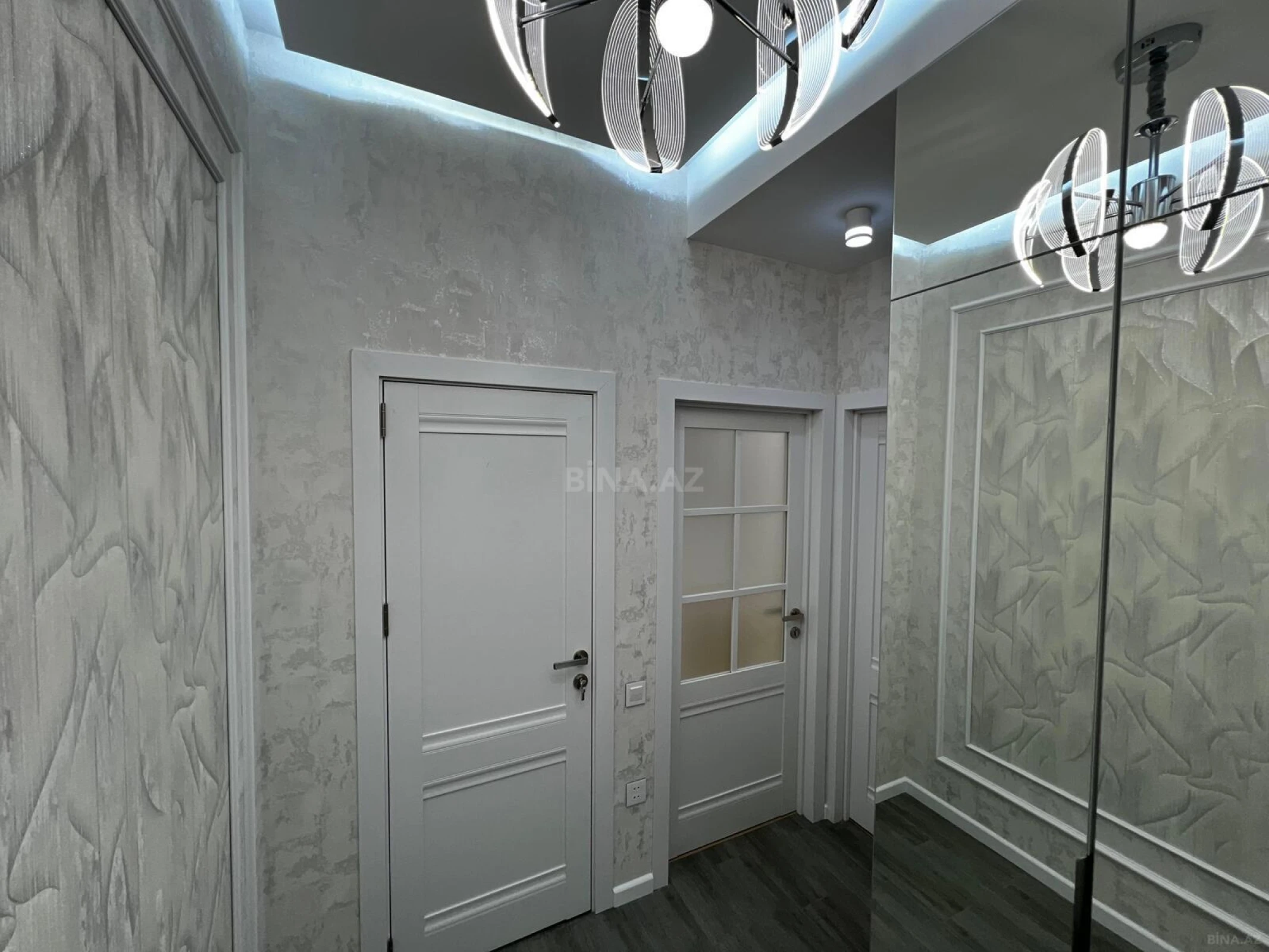 Satılır 2 otaqlı mənzil 45 m²