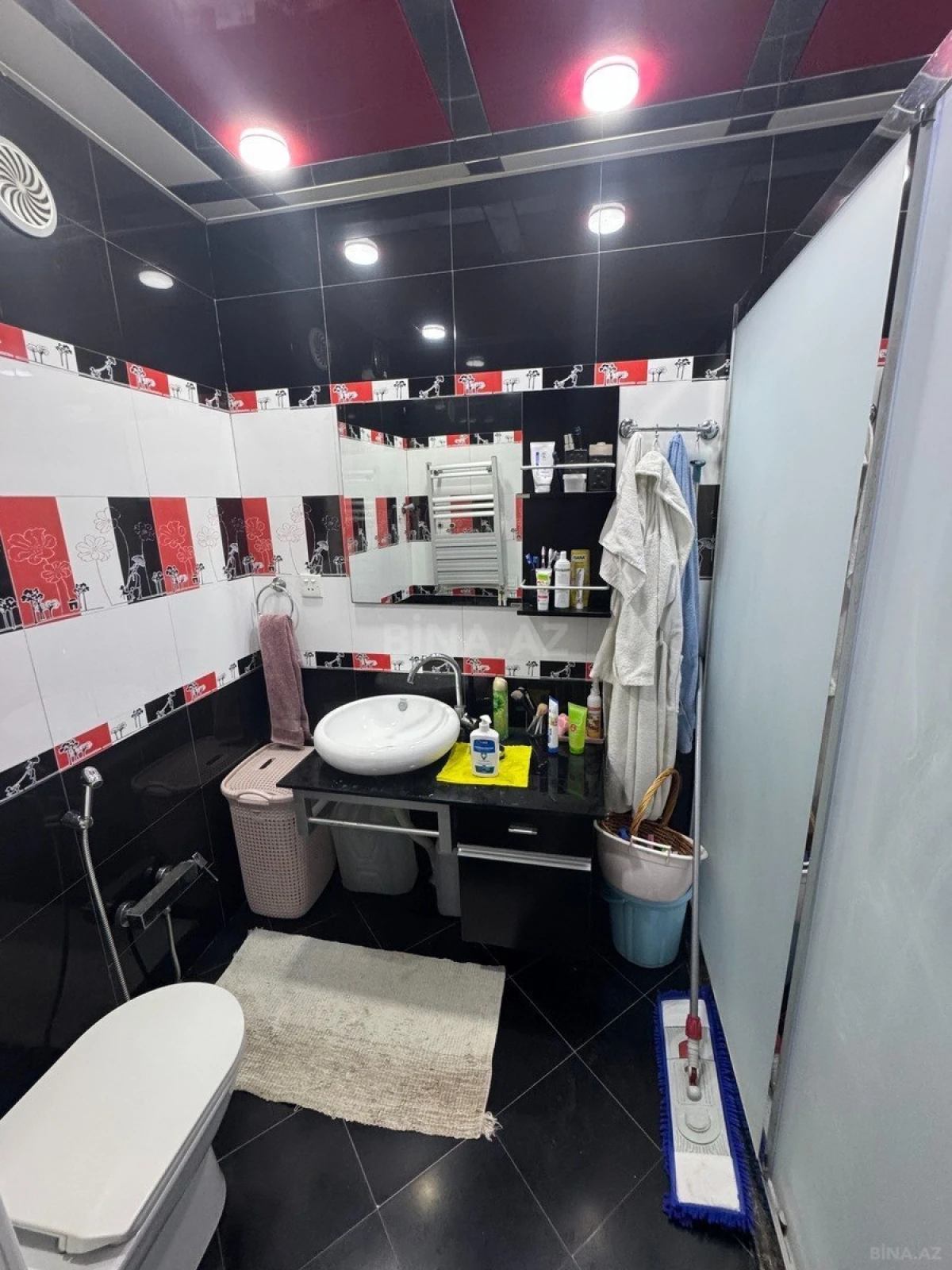 Satılır 4 otaqlı mənzil 120 m²