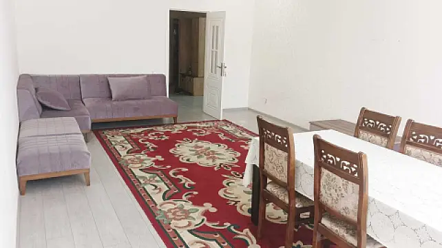 Satılır 2 otaqlı mənzil 105 m²
