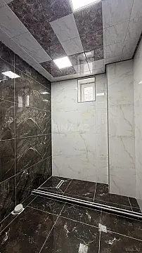 Satılır 5 otaqlı həyət evi 200 m²