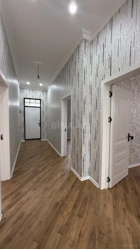 Satılır 5 otaqlı həyət evi 200 m²