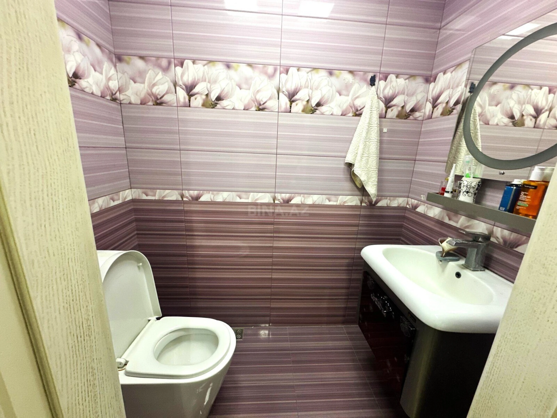 Satılır 4 otaqlı mənzil 180 m²