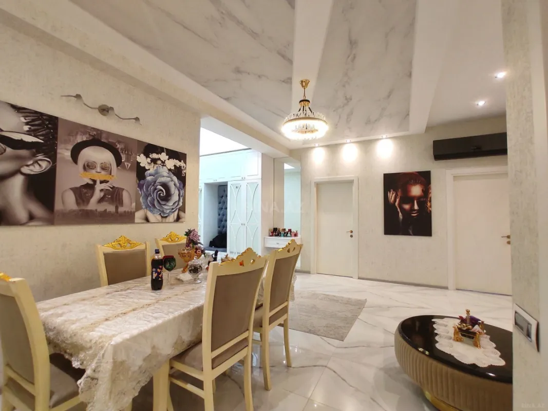 Satılır 3 otaqlı mənzil 126 m²