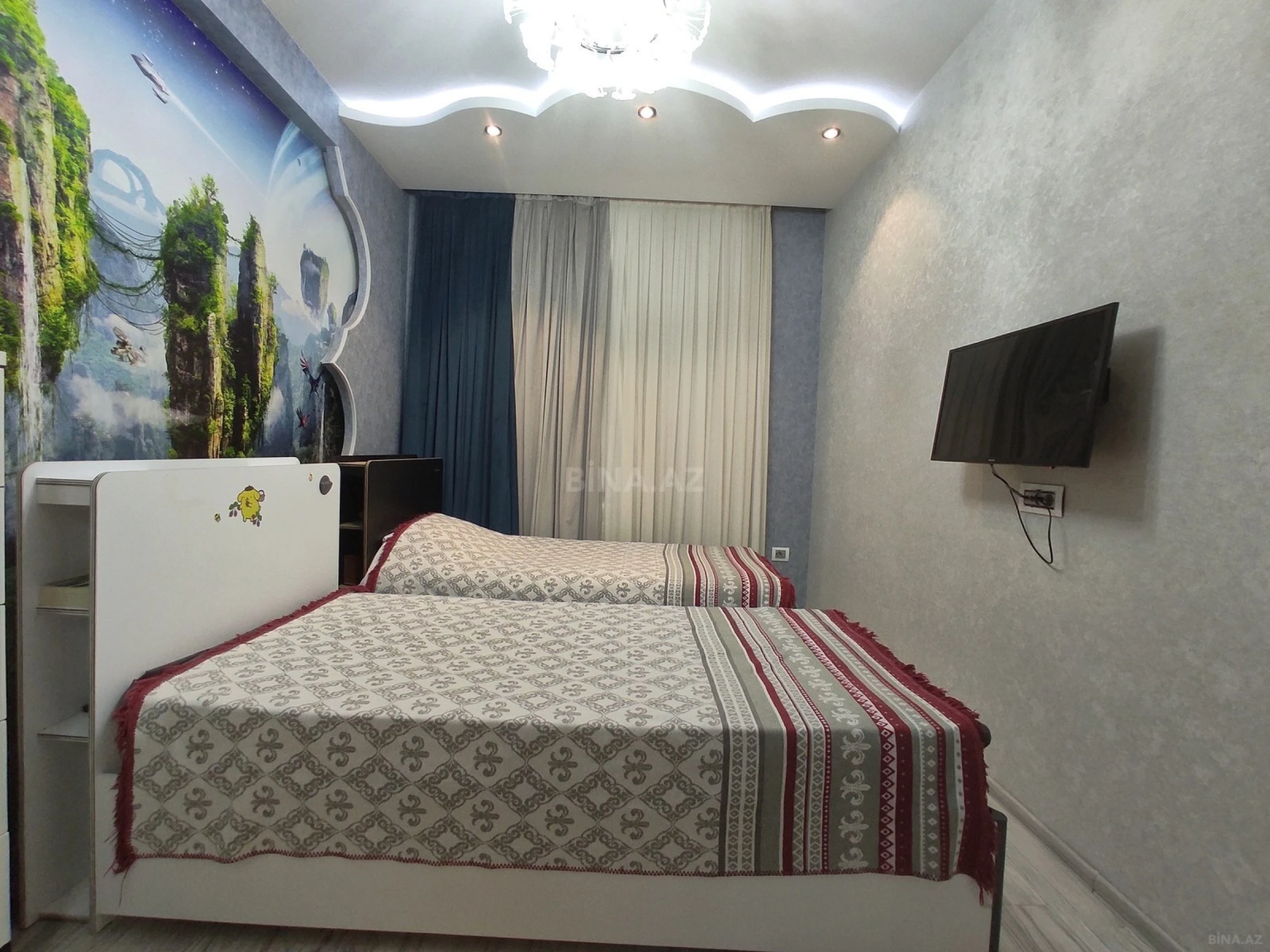 Satılır 3 otaqlı mənzil 126 m²