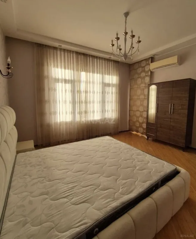 Kirayə verilir 4 otaqlı mənzil 160 m²