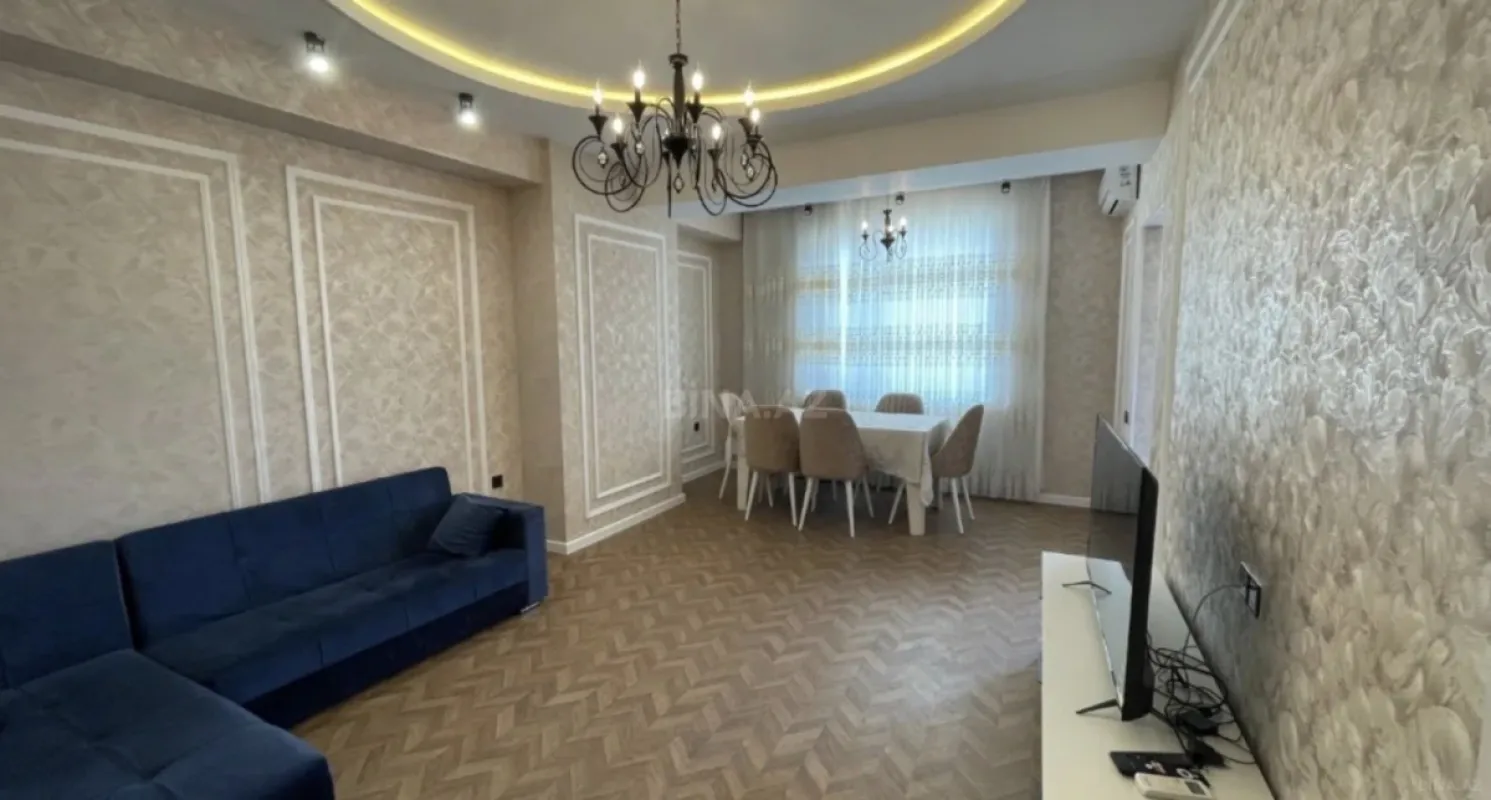Kirayə verilir 4 otaqlı mənzil 160 m²