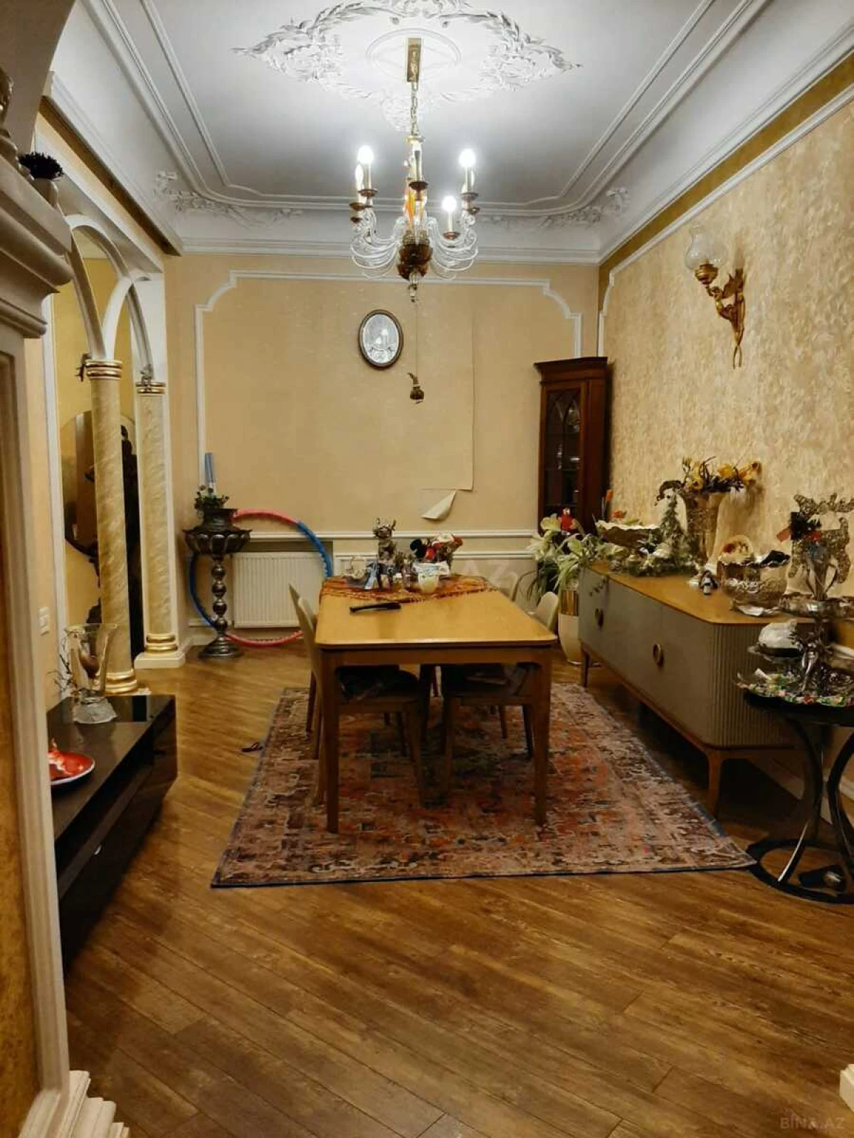 Satılır 4 otaqlı mənzil 200 m²