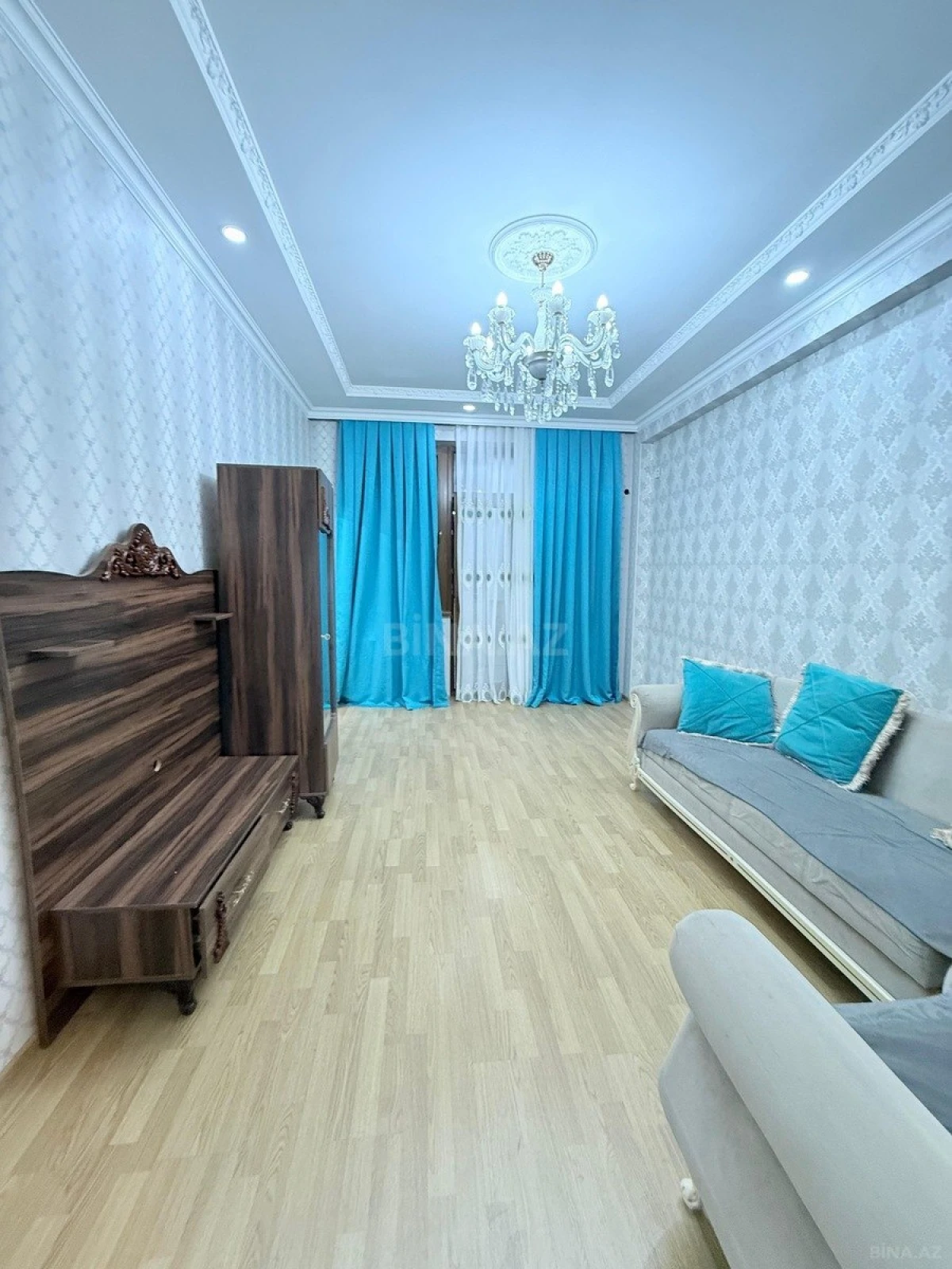 Satılır 3 otaqlı mənzil 82 m²