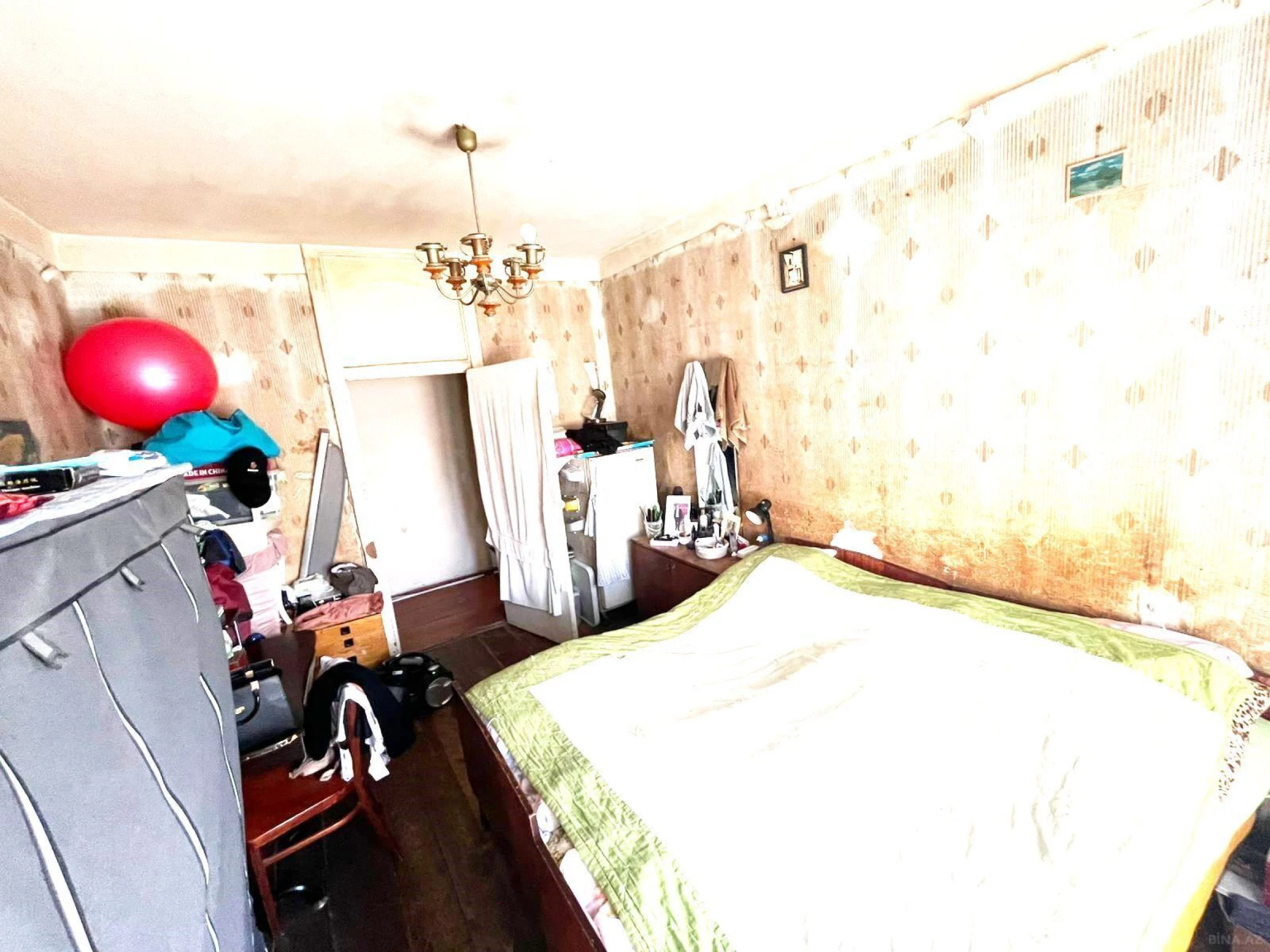 Satılır 5 otaqlı mənzil 120 m²