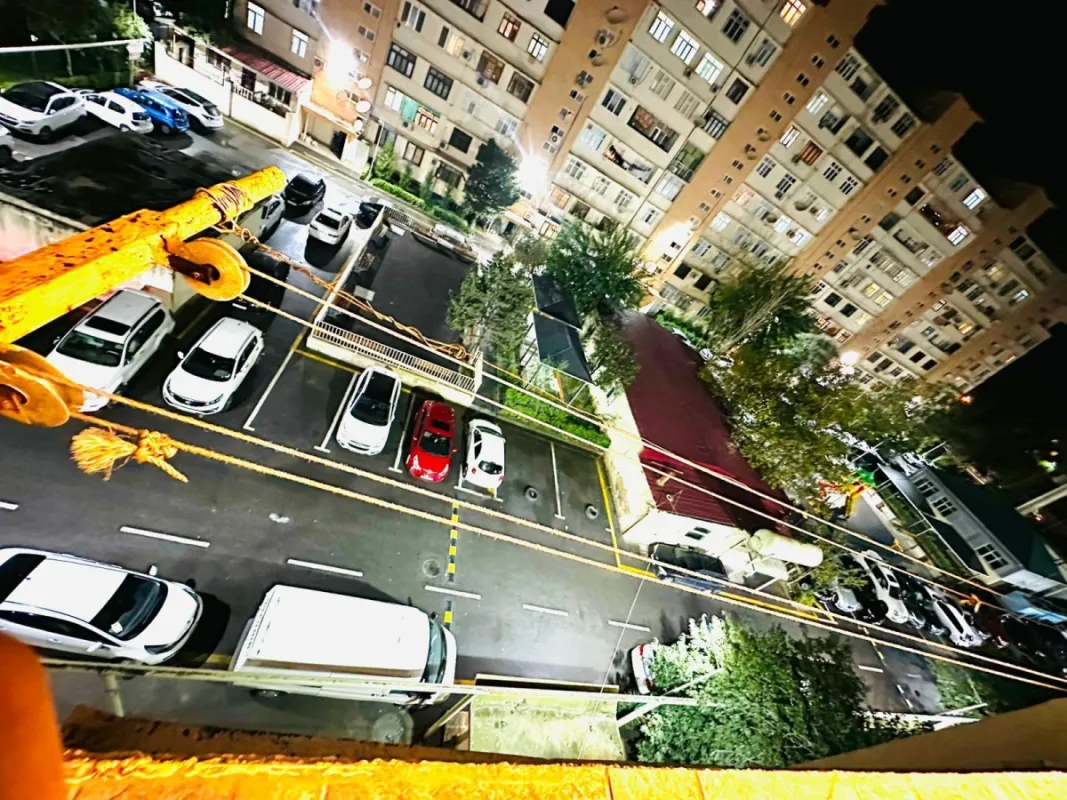 Satılır 4 otaqlı mənzil 100 m²