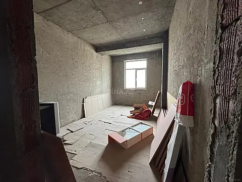 Satılır 3 otaqlı mənzil 136 m²